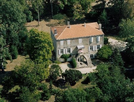 Manoir Angle Bed & Breakfast Blanzay-sur-Boutonne Exterior photo