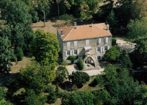 Manoir Angle Bed & Breakfast Blanzay-sur-Boutonne Exterior photo