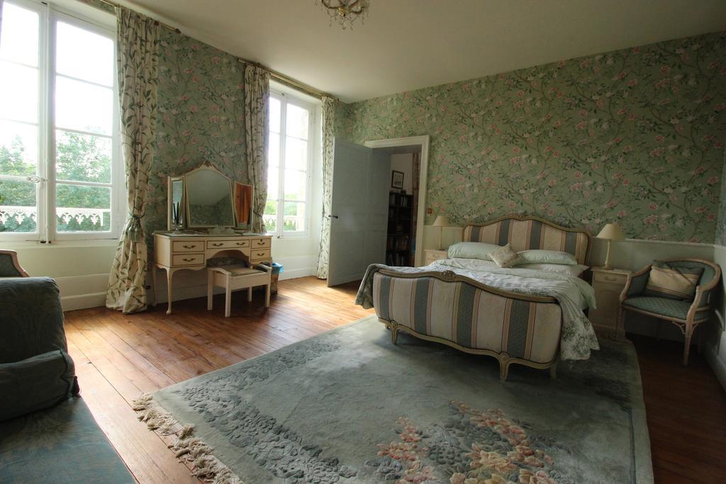 Manoir Angle Bed & Breakfast Blanzay-sur-Boutonne Room photo